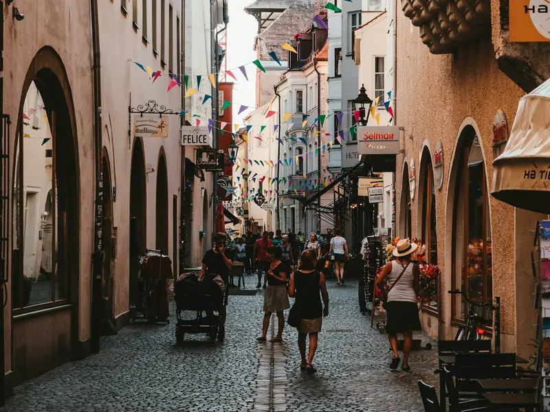 Gasse in der Regensburger Altstadt